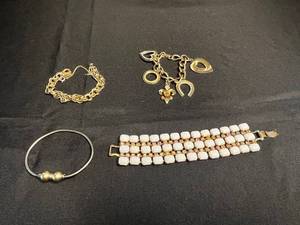 VTG Trifari & Costume Jewelry Bracelets Mixed Lot