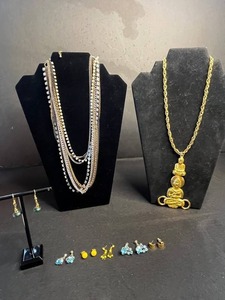 Costume Jewelry Mixed Lot - Necklaces & Earrings