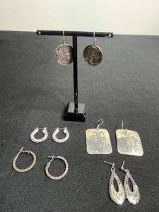 Laurel Burch Style Vintage Earrings & Mixed Lot - (5 Pairs)