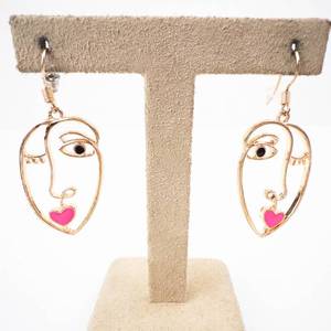 House of Harlow 1960 Picasso Style Dangle Earrings