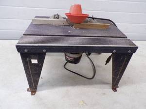 Craftsman Router with Router Table