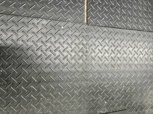 11� 4x6 textured rubber floor mats