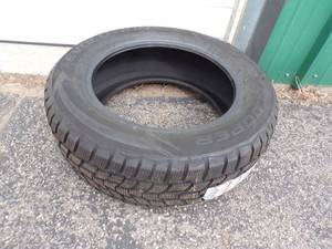 Cooper Winter 23560R16 Snow Tire