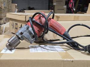 Milwaukee� Hole Shooter 0234