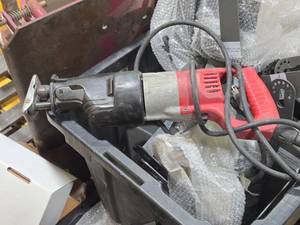 Milwaukee� Sawzall Heavy Duty Reciprocating Saw