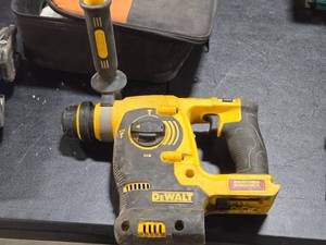 DeWalt� 20V SDS Hammer DCH253