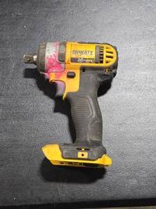 DeWalt� 20V 12 Cordless Impact Wrench DCF880
