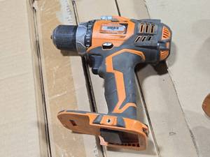 Ridgid� 18V 12 Drill R86008