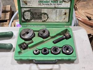 Greenlee� Slug Buster� 7238SB Knockout Punch Set with Case