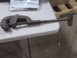Heavy Duty #2 Pipe Wrench