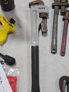 Klutch 24 Pipe Wrench