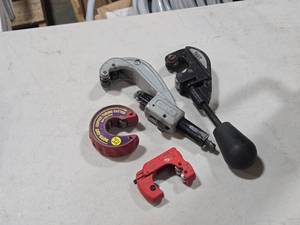 Lot of (4) Pipe Cutters (assorted)
