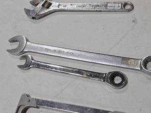 Lot of (2) Combination Wrenches - Northern 41mm, Husky 1-18