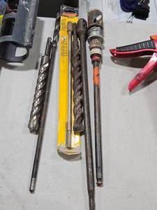 Lot of (6) Power Drill Bits (assorted)
