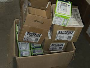 Lot of (27) Leviton LEDCFL Universal Occupancy Sensor #001-IPS05-IL2 (in original packaging)