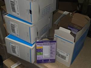 Lot of (4 Boxes) Lutron Maestro LED Motion Sensor and Dimmer Switch #MSCL-OP153MH-WH 3-count ( 12 total items ) (in original packaging)