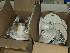 Lot of (9) Non-metallic Pull-Chain Lamp Holder LH-12P