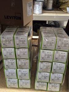 Lot of (20) Leviton Single Pole Grand Switch 5631-2W