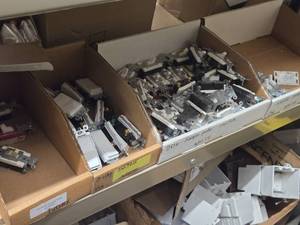 Lot of (4 Bins) Switches (assorted)