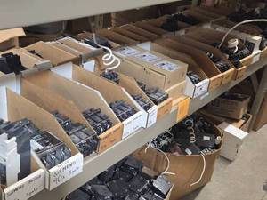 Lot of (1 Shelf) 125904030 Amp Circuit Breakers (assorted)
