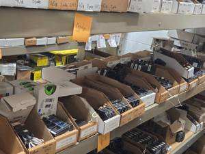 Lot of (1 Shelf) 1520 Amp Circuit Breakers (assorted)
