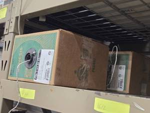 Lot of (2 Boxes) 224 Solid Riser