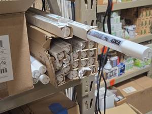 Lot of (24) Eiko LED Lamps - 9.5W T8 48 BSDG 840