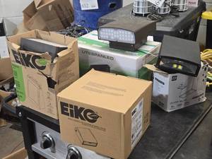 Lot of (5) LED Wallpack Lights (assorted)