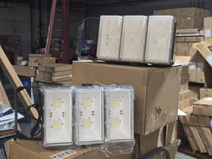 Lot of (3) Sonaray Explorer Area Light Fixture FL-5480