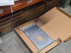 Lot of (15) Juno Pan U Contractor Select Mounting Plate