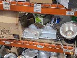 Lot of (4) Lights (assorted)