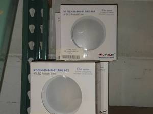Lot of (5) V-Tac 4 LED Retrofit Trim Downlight VT-DL4-09-940-01
