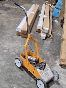 Rust-Oleum� Striping Machine 2395000