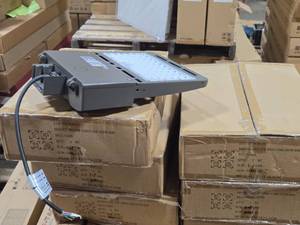 Lot of (6) V-Tac LED Shoebox Light VT-SBN3-3M-185W-840 185W 4000K 100-277V