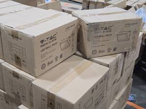 Lot of (4) V-Tac LED Wall Pack VT-WPC-30W-850 5000K CRI70