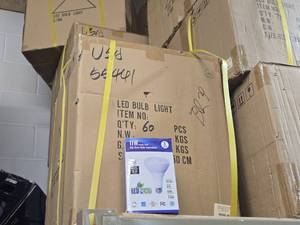 Lot of (60) LED BR30 Bulb 11W 800LM Dimmable