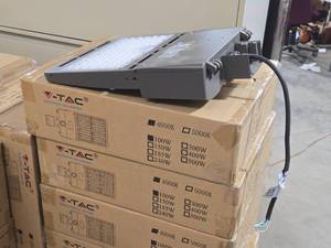 Lot of (4) V-Tac LED Shoe Box Light VT-SBN3-3M-100W-840