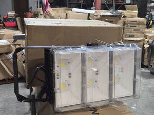 Lot of (2) Sonaray Explorer Area Light Fixture FL-5480