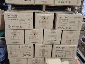 Lot of (8) V-Tac LED Wall Pack VT-WPC-30W-850 5000K CRI70