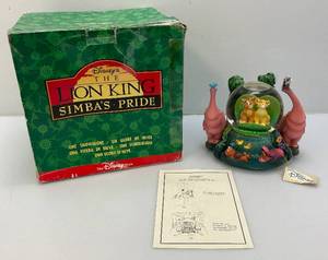 Vintage DISNEY Collectible LION KING II Simbas Pride Musical Snow globe, Water globe, Glitter Globe (Box Beat Up And One Piece Of Styrofoam Missing)