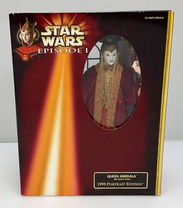 1998 Hasbro STAR WARS Episode I (Queen Amidala Red Senaste Gown 1999 Portrait Edition 12 Action Figure (New old Stock)