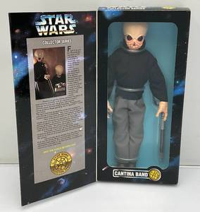 1997 STAR WARS Collectors Series  12 (FIGRIN D AN With Kloo Horn) Cantina Band Action Figure (New Old Stock)