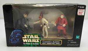 1998 STAR WARS The Power Of The Force Cantina Aliens Set (New Old Stock)Two Weapons Loose in Box