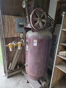 Quincy QT5 Air Compressor - Works as it Should