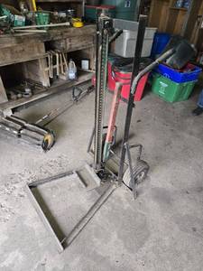 DIY Lawnmower Jack with Handyman Jack