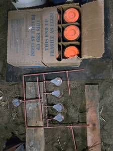 Remington Blue Rock Clay Targets with Metal Target Stand