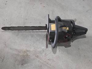 Jonsered 2050 Chainsaw - Hasnt been run in a couple years
