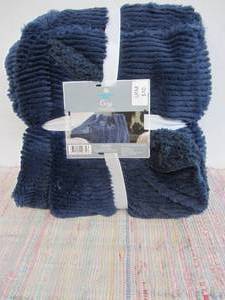 Comfort Bay 50 in x 60 in Cozy Throw