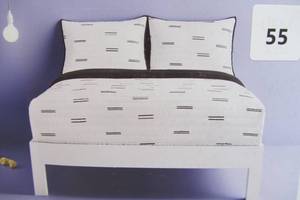 FullQueen Satin Quilt WhiteBlack - Room Essentials, Midweight Sateen Coverlet