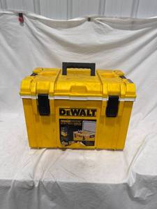 DeWalt ToughSystem Cooler